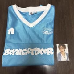 BOYNEXTDOOR UNIFORM SHIRT Mサイズ トレカ付きのサムネイル