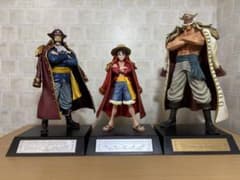 y*u様 【3体セット】 ワンピース 一番くじ ルフィ ロジャー 白ひげのサムネイル