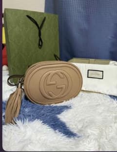 GUCCI ベージュレザーショルダーバッグのサムネイル