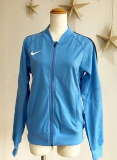 値下げしました！新品未使用NIKEジャージサイドラインニットジャケットのサムネイル