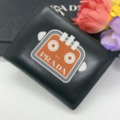 希少✨️プラダ 二つ折り財布 フラグメントケース レザー ロボット 黒 希少✨️プラダ 二つ折り財布 フラグメントケース レザー ロボット 黒