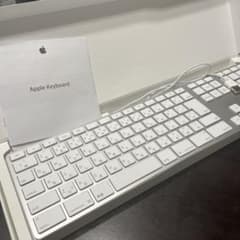 APPLE KEYBOARD テンキー付きキーボード　純正　MB110J/Bのサムネイル