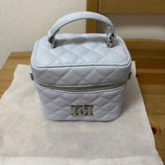 Darich ダーリッチ キルティングスクエアミニバッグ ブルー - メルカリ