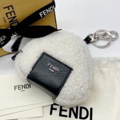 未使用級✨FENDI フェンディ　おにぎり　チャーム　キーホルダー　ホワイト m89408115382_1.jpg?1766374226