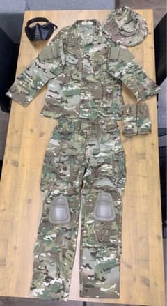 サバゲー装備マルチカラー上下セットのサムネイル
