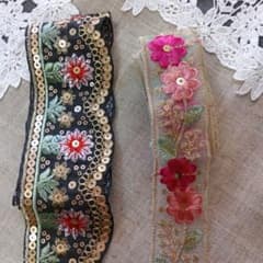 インド刺繍2点 刺繍レースリボン 2種セット 花柄 スパンコール ハンドメイドのサムネイル