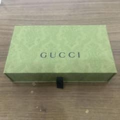 【箱のみ】GUCCI ギフト箱 緑色のサムネイル
