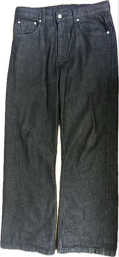 ZARA リジットデニムパンツ　ブラックのサムネイル