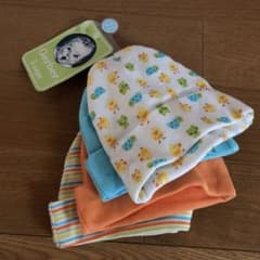 Gerber 新品未使用　ベビー 帽子4枚セット　0歳6ヶ月まで　マスク素材にものサムネイル
