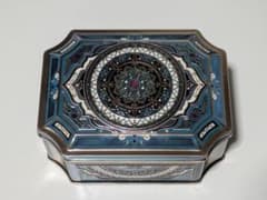 ジャミーラ　2026 缶　(未使用)のサムネイル