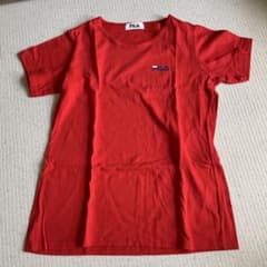 今週中まで値下げ　FILA 半袖Tシャツ レッドのサムネイル