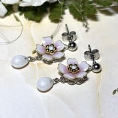 桜の花モチーフピアス　SP03のサムネイル