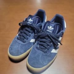 adidas ネイビー スエード スニーカーGazelleのサムネイル