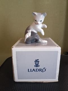 LLADRÓ リヤドロ 驚いた仔猫ちゃん 猫とネズミ 陶器 置物 - メルカリ