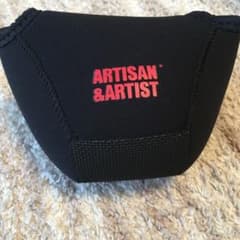 【美品】ARTISAN&ARTIST  カメラケースのサムネイル