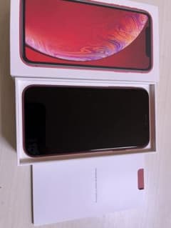 iPhone XR Coral 128 GB SIMフリーのサムネイル