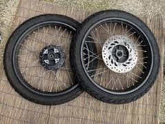CT125ハンターカブ(JA65) 17インチ 純正スポークホイール 前後セットのサムネイル