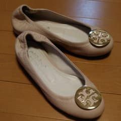 お値下げトリバーチ　フラットパンプスのサムネイル