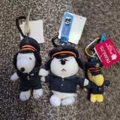 東京駅限定 2018 スヌーピー 初代 駅長　オラフ ウッド　カラビナマスコット 東京駅限定 2018 スヌーピー 初代 駅長 オラフ ウッド カラビナ