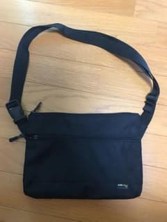 GU サコッシュのサムネイル