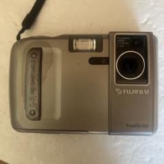 ジャンク フジ FUJIFILM FinePix500 壊れています ジャンク フジ FUJIFILM FinePix500 壊れています - メルカリ