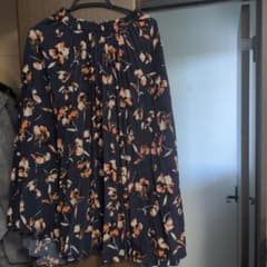 AZUL BY MOUSSY 花柄 プリーツ ロングスカートのサムネイル
