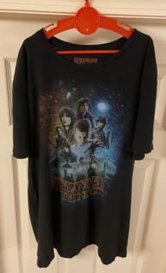 Tシャツ　ストレンジャーシングスのサムネイル