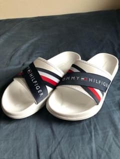 しぶにーー様専用☆tommy hilfiger シャワーサンダルのサムネイル