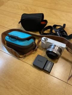 sony  NEX-3N 美品　ケース、ストラップ付きのサムネイル