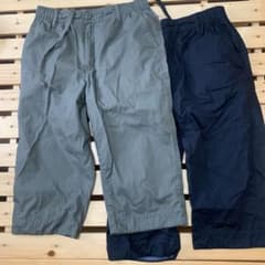 ウエスト76センチ　クロップドパンツ　黒　カーキ　二本セットのサムネイル