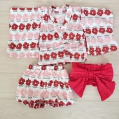 赤とピンクの花柄着物とショートパンツセットのサムネイル