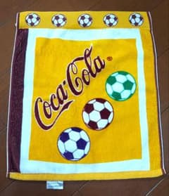 サッカー柄 タオル　Coca-Colaのサムネイル