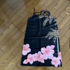 黒の方は、汚れは見当たりませんがオレンジは、汚れがあります。オレンジは、おまけ。のサムネイル