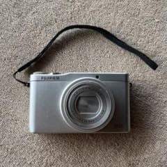 FUJIFILM XQ1 シルバー 動作確認済 バッテリー付 液晶縦線あり FUJIFILM XQ1 シルバー 動作確認済 バッテリー付 液晶縦線あり - メルカリ