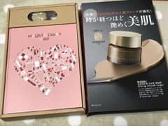 MAQUIA付録手帳2019のサムネイル