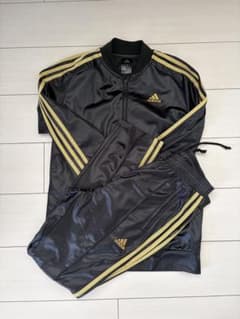 adidas Stadium Gold ジャージ セットアップ 黒×金 M - メルカリ