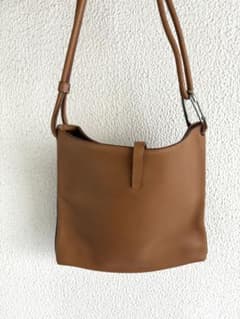 Italy bag . 黄色生まれつきの皮膚 - メルカリ