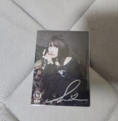 天狼群1st ALBAM 花宮初奈さん 直筆サイン入りカード 花宮初奈 天狼群 ばっどがーる 直筆サイン - メルカリ