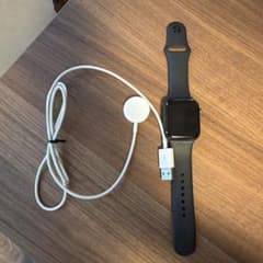Apple Watch Series 6 44mm + ブラック スポーツバンドのサムネイル