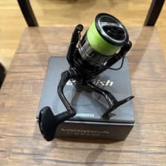 23ヴァンキッシュ　C3000XG 箱付き リールスタンド付き 23ヴァンキッシュ C3000XG 箱付き リールスタンド付き - メルカリ