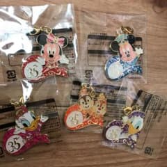 ディズニー チャーム キーホルダー ３５周年のサムネイル