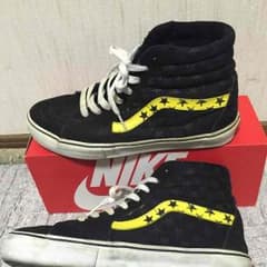 Vans × Supremeコラボスニーカーのサムネイル