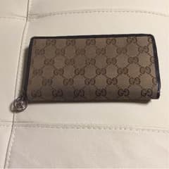 しゃーく様専用^_^GUCCI長財布のサムネイル