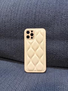 iPhone12Pro 용 케이스 퀼팅 디자인 베이지