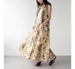 スリーフォータイムボタニカル柄 ノースリーブ ロングワンピース美品のサムネイル