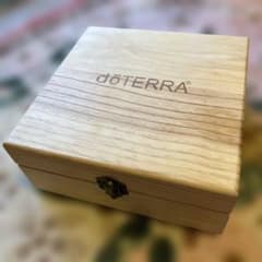 doTERRA ウッドボックス 25本用 エッセンシャルオイルセット ドテラ ウッドボックス 25本用 - メルカリ