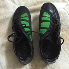 サッカー スパイク ナイキ トータル90のサムネイル