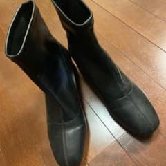 ショートブーツのサムネイル