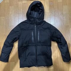 DUARIG ブラック ダウンジャケット フード付き