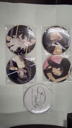 安室奈美恵 Final Tour 2018 缶バッジ5点セット - メルカリ